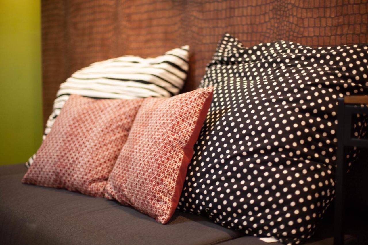 Clean Comfy Cozy Easy To Go Siam Paragon And Chatuchak Market 曼谷 外观 照片