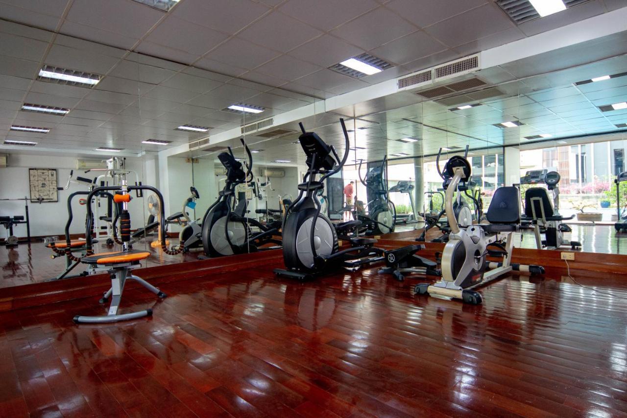 Clean Comfy Cozy Easy To Go Siam Paragon And Chatuchak Market 曼谷 外观 照片